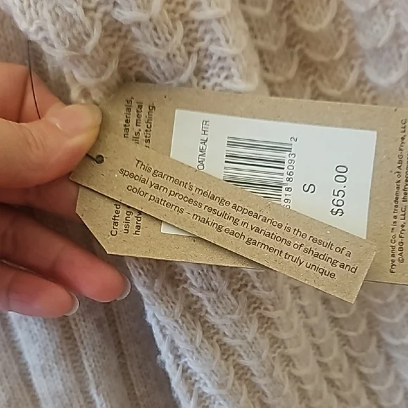 FRYE AND CO. Women's V-Neck Sweater in Cream - Picture 4 of 9